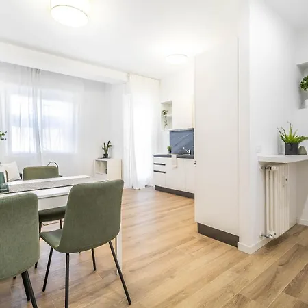 Cr-home - Di 55mq Con Arredi Di Design * ميلان